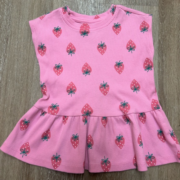 Toddler Girls Cat & Jack strawberry set - Picture 2 of 6